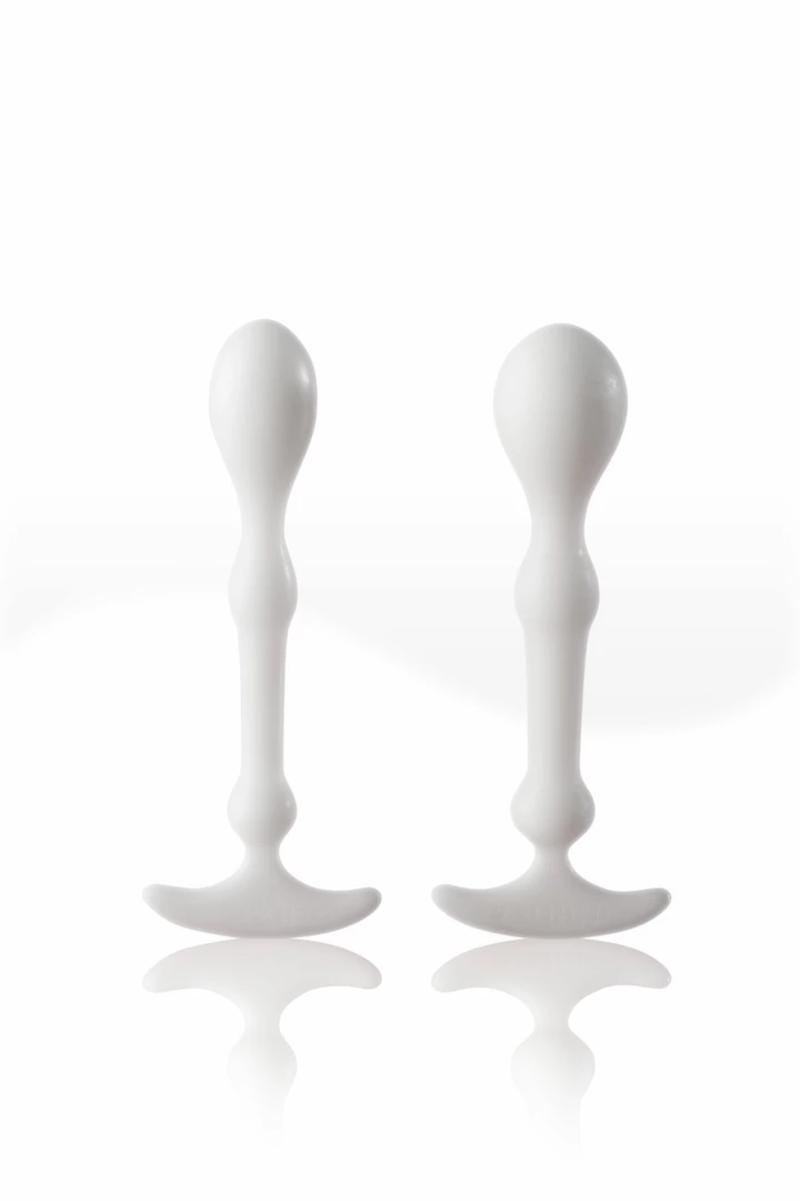 Dwa korki analne wykonane z białego silikonu w rozmiarze małym i średnim Aneros Peridise