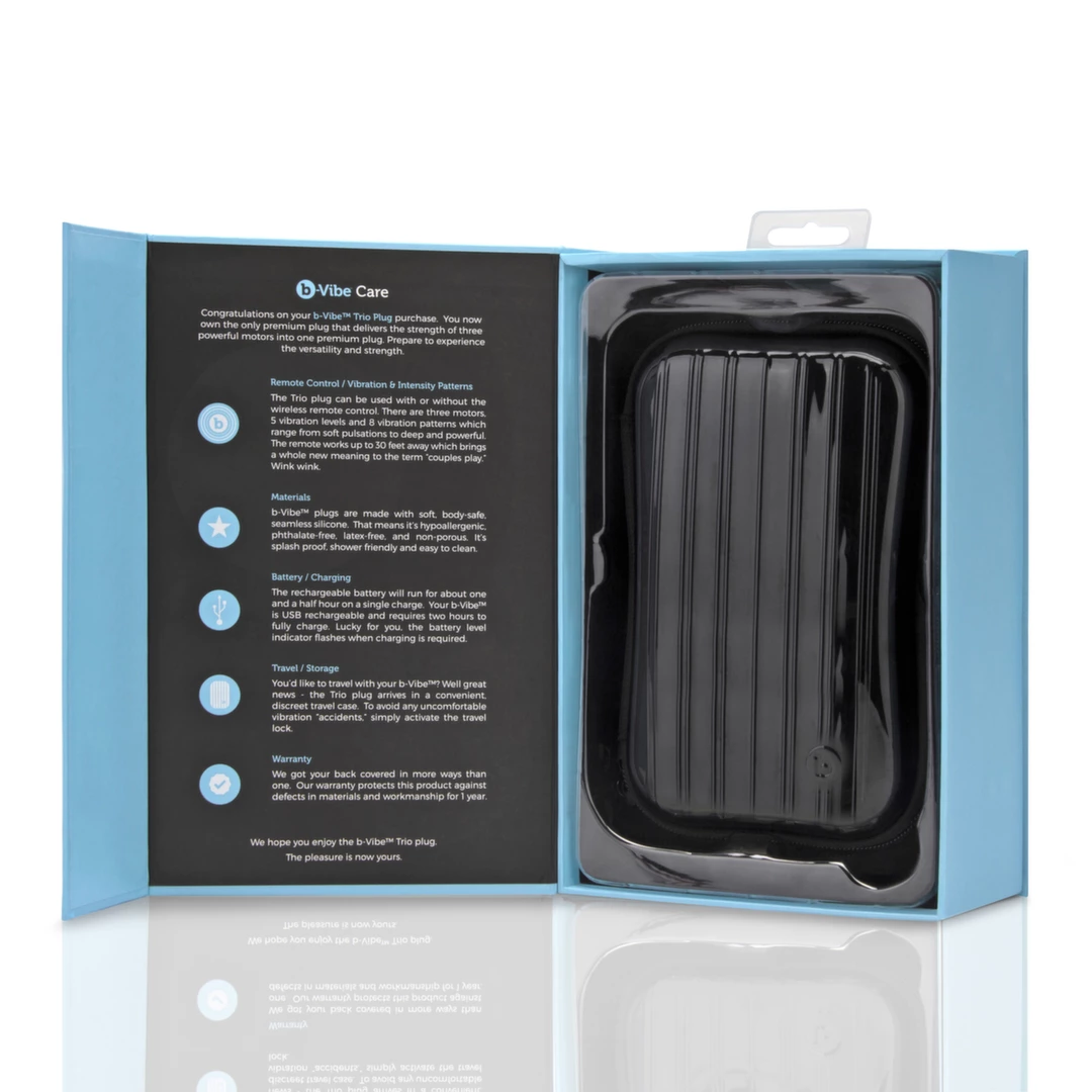 Plug analny wykonany z czarnego silikonu z pilotem zdalnego sterowania B-Vibe Trio Plug 