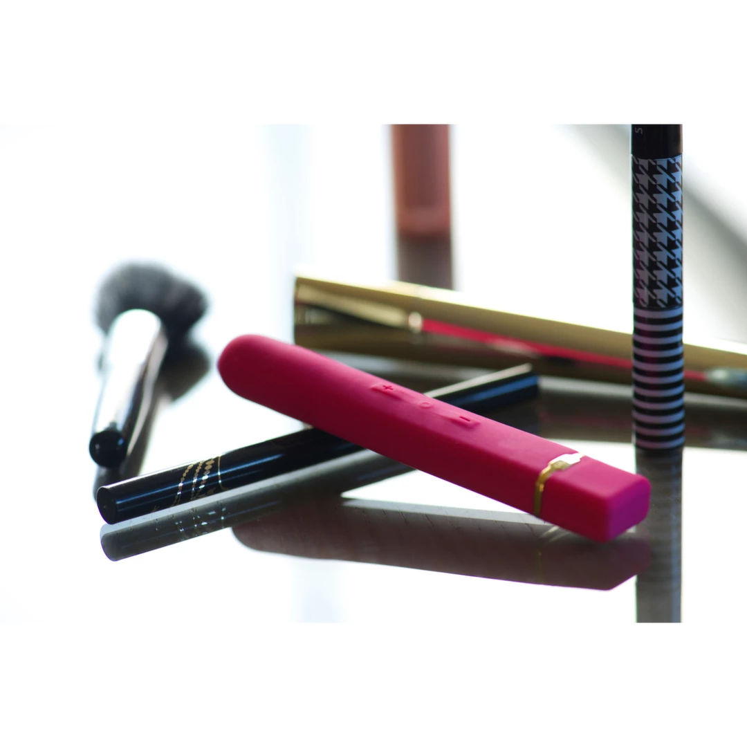 Wibrator klasyczny różowy silikonowy do masturbacji łechtaczki i pochwy Crave Flex