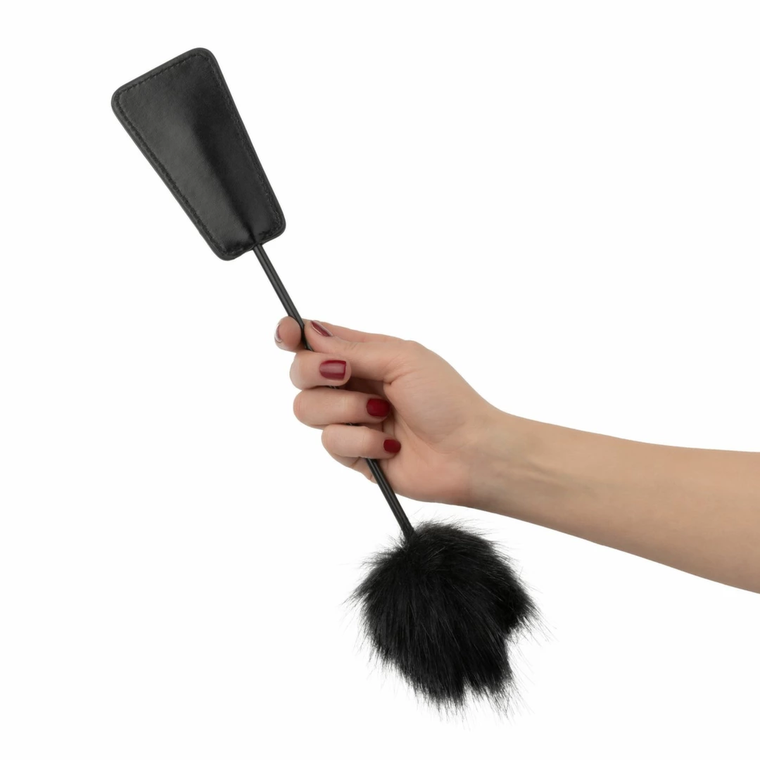 TeaseMe Duo Tickler & Whip Black 2w1 - piorka i bat do masażu 39 cm