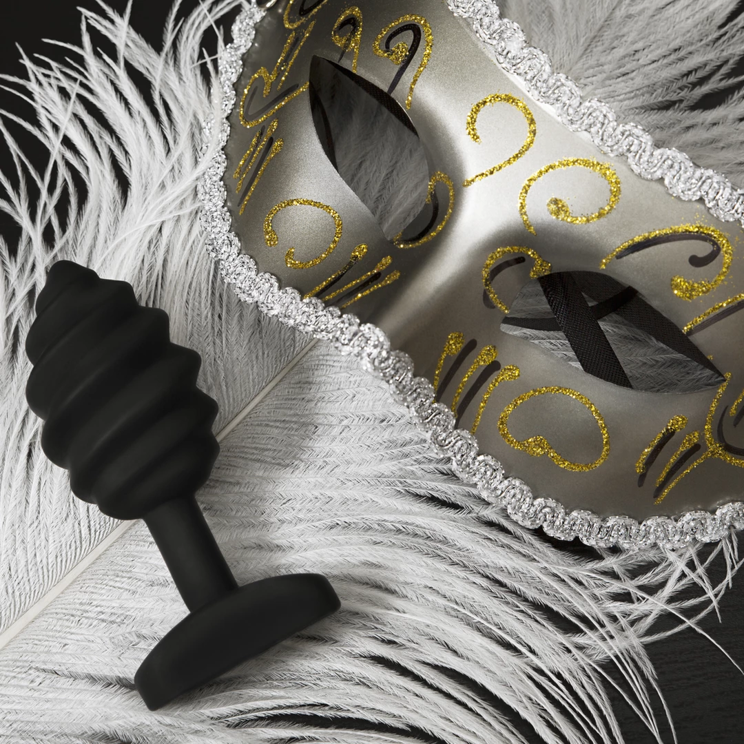 Korek analny wibrujący wypukły wykonany z silikonu w kolorze czarnym Gvibe Gplug Twist Korek analny wibrujący wypukły wykonany z silikonu w kolorze czarnym Gvibe Gplug Twist