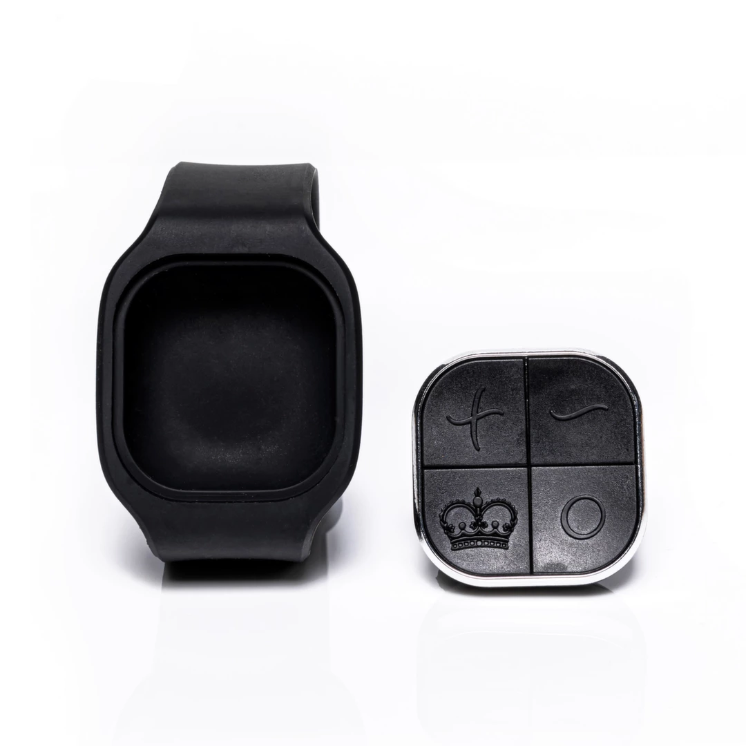 Wibrator czarny silikonowy do masturbacji penisa z 5 trybami wibracji i pilotem zdalnego sterowania Hot Octopuss Pulse Solo Lux