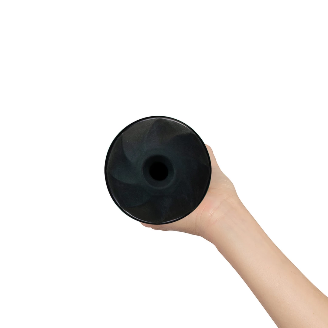 Masturbator czarny z efektem ssania Kiiroo FeelSensation