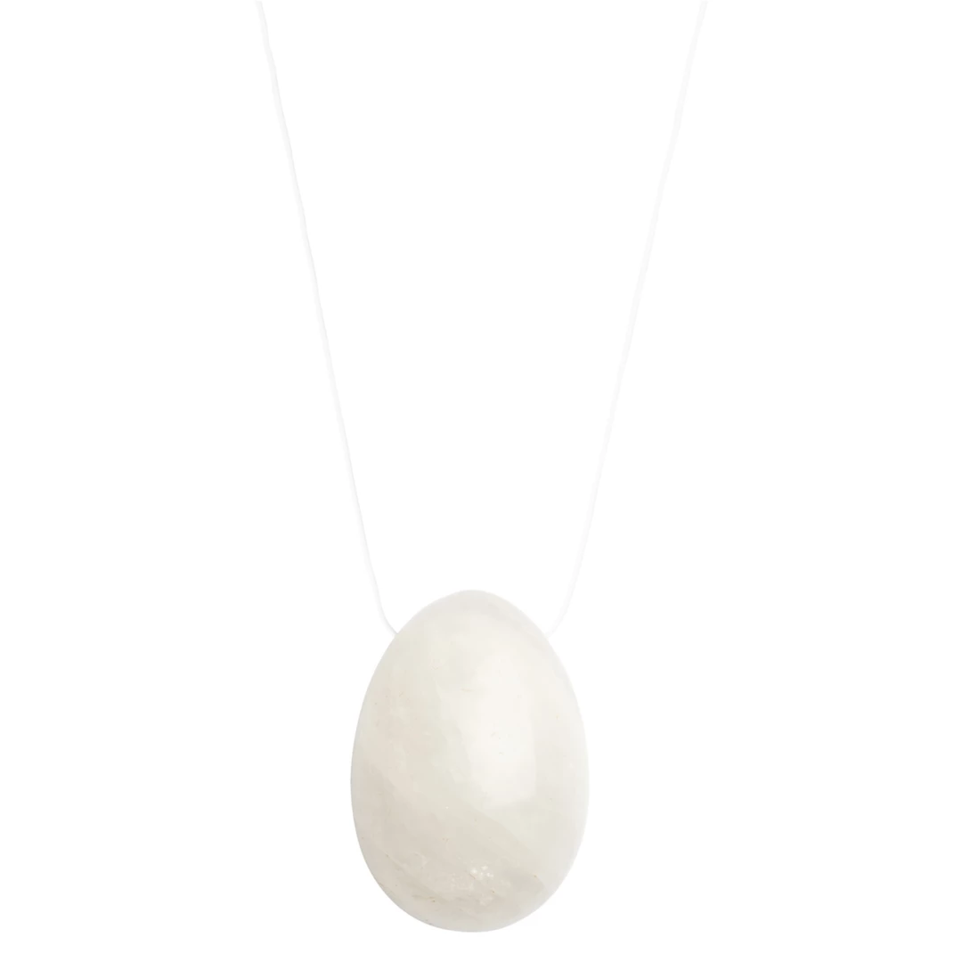 Kulka gejszy wykonana z kwarcu w kolorze białym L La Gemmes Yoni Egg  Kulka gejszy wykonana z kwarcu w kolorze białym L La Gemmes Yoni Egg