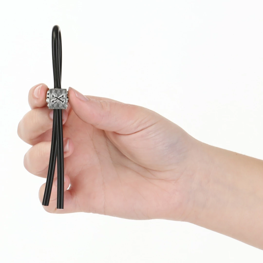 Pierścień erekcyjny silikonowy czarny na penisa regulowany Lux Active Tether Adjustable 