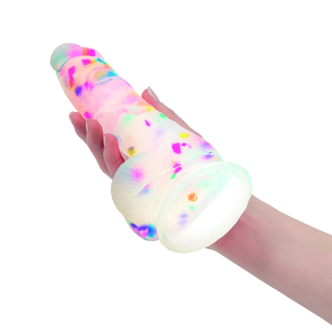 Realistyczne zakrzywione dildo silikonowe do masturbacji wielokolorowe zakrzywione Addiction Party Marty Dong 19 cm Realistyczne zakrzywione dildo silikonowe do masturbacji wielokolorowe zakrzywione Addiction Party Marty Dong 19 cm