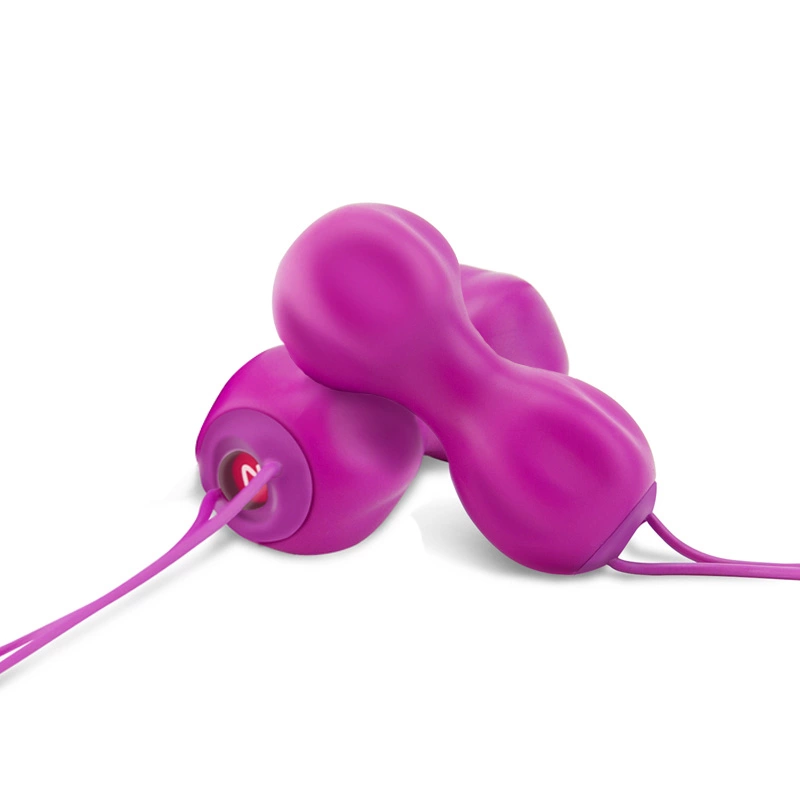 Zestaw dwóch silikonowych podwójnych kulek gejszy w kolorze fuksji Nomi Tang IntiMate Kegel  Zestaw dwóch silikonowych podwójnych kulek gejszy w kolorze fuksji Nomi Tang IntiMate Kegel