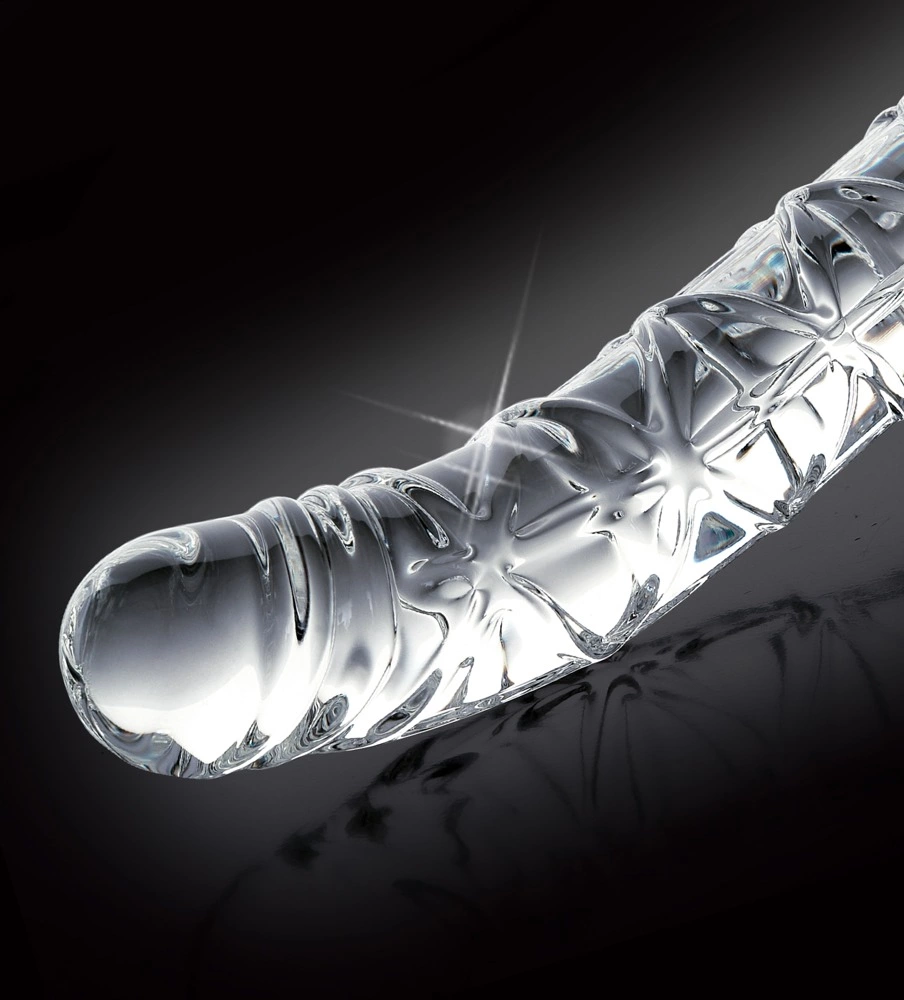 Realistyczne zakrzywione żebrowane dildo do masturbacji wykonane ze szkła Icicles 16 cm