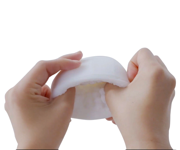 Masturbator biały okrągły z falistą teksturą w środku Tenga Geo Aqua