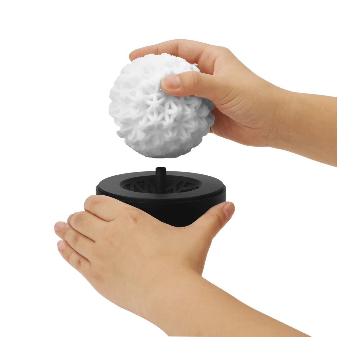 Masturbator biały okrągły z koralową strukturą wewnątrz Tenga Geo Coral