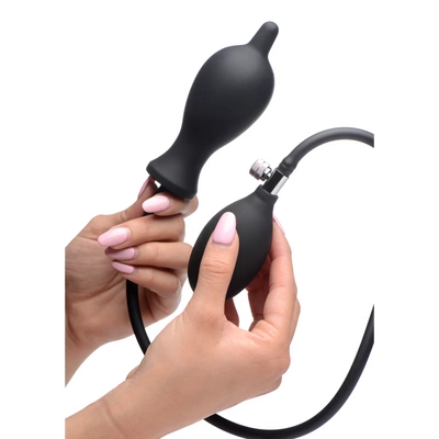 Nadmuchiwany korek analny wykonany z czarnego silikonu Master Series 11 cm